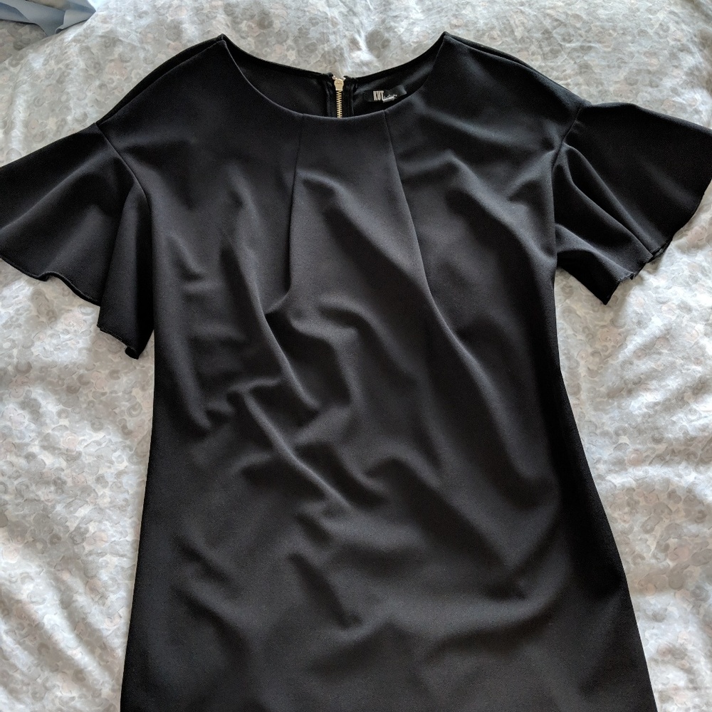 Kut from the kloth size 6 black midi dress